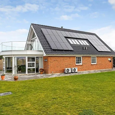 C11731-hemmet-jollen-1-st * Falen